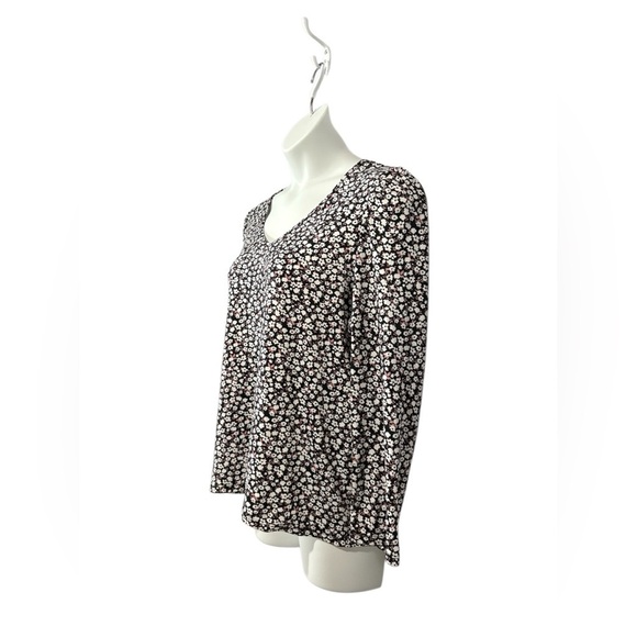 NWOT, Reitmans, Plus Size Long-Sleeve V-Neck Tee, XXL, White, Black, Pink - Picture 6 of 9